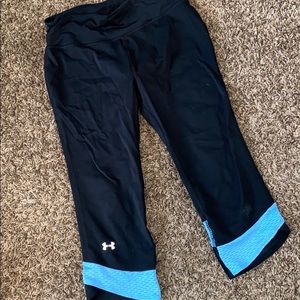 UA Mid leggings